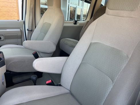 Used 2009 Ford E-350 and Econoline 350 XL image 33