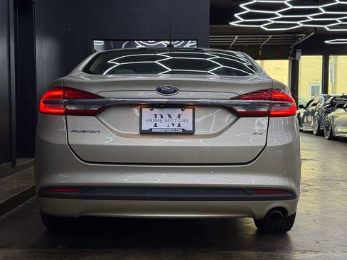 Used 2018 Ford Fusion SE image 8