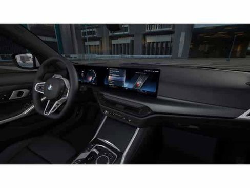 Used 2026 BMW 330i Sedan w/ M Sport Package image 14