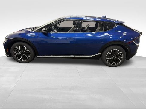 Used 2023 Kia EV6 Wind image 2