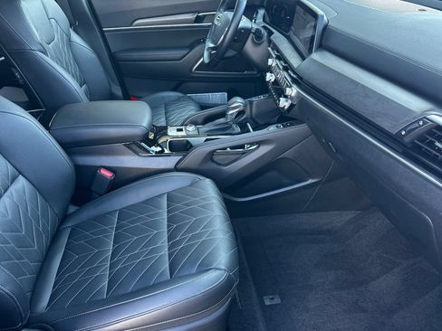 Certified 2025 Kia Telluride EX X-Line AWD/4WD image 16