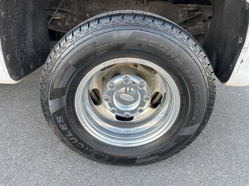 Used 2011 Ford F350 Lariat w/ Lariat Ultimate Pkg image 36