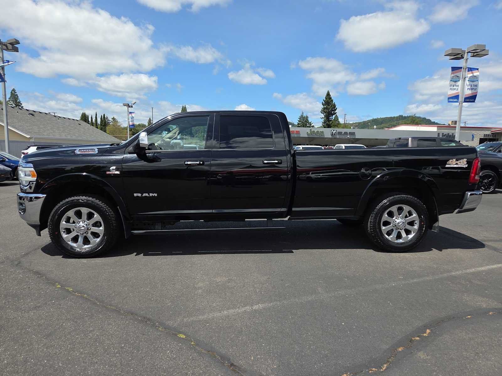 Used 2020 RAM 3500 Laramie AWD/4WD image 11