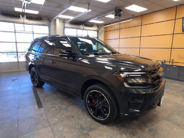 Certified 2022 Ford Expedition Limited AWD/4WD 360° Tour