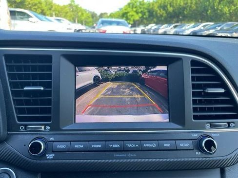 Used 2018 Hyundai Elantra Sport FWD image 14