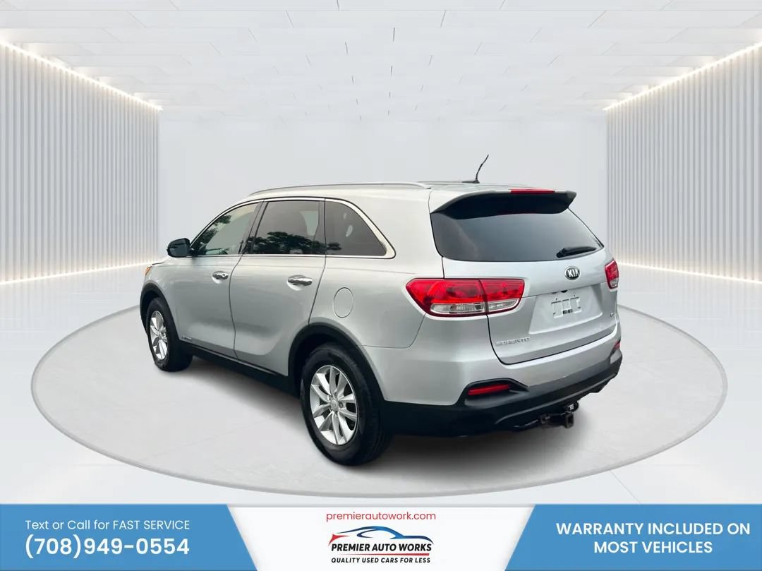 Used 2017 Kia Sorento AWD image 7