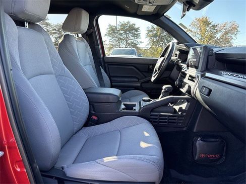Used 2024 Toyota Tacoma 4x4 Double Cab image 30