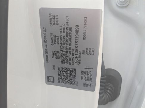 Certified 2025 Chevrolet Colorado Z71 w/ Z71 Convenience Package 2 image 29