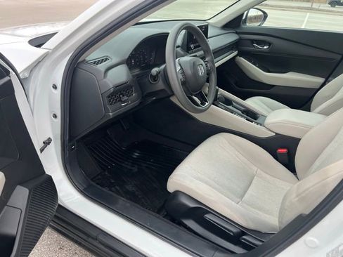 Used 2024 Honda Accord LX image 12