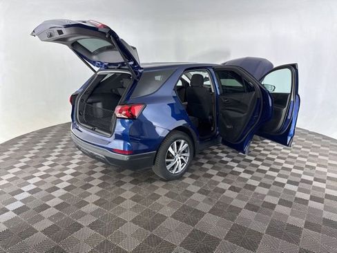 Used 2023 Chevrolet Equinox LT AWD/4WD image 14