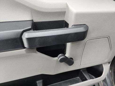 Used 2022 Ford F250 XL w/ STX Appearance Package image 39