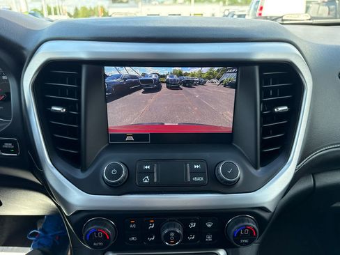 Certified 2023 GMC Acadia SLT w/ Elevation Edition AWD/4WD image 18