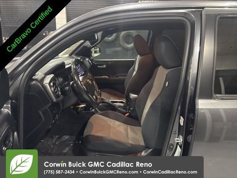 Used 2021 Toyota Tacoma TRD Off-Road w/ Technology Package AWD/4WD image 12