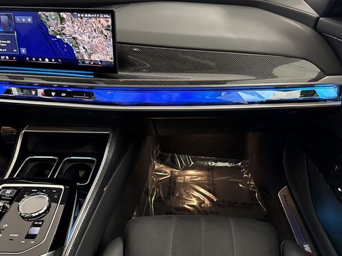 Certified 2023 BMW 740i w/ Parking Assistance Package RWD image 31