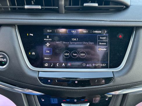 Used 2020 Cadillac XT5 Premium Luxury AWD/4WD image 17