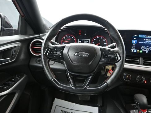 Used 2024 Chevrolet Trax RS w/ Driver Confidence Package FWD image 30