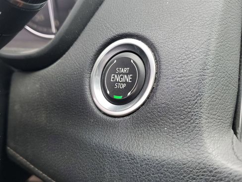 Used 2023 Cadillac XT4 Luxury image 27