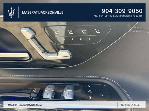 Used 2022 Mercedes-Benz SL 63 AMG 4MATIC image 35
