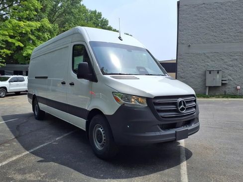 New 2025 Mercedes-Benz Sprinter 2500 image 8