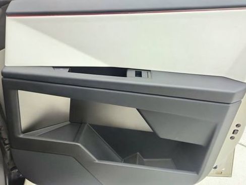 Used 2024 Tesla Cybertruck AWD Crew Cab image 20