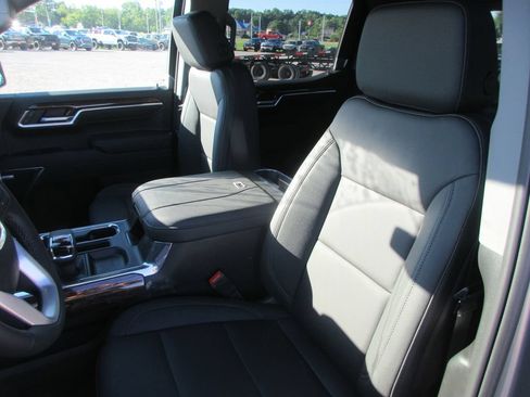 New 2026 GMC Sierra 1500 Elevation w/ Elevation Premium Package AWD/4WD image 14