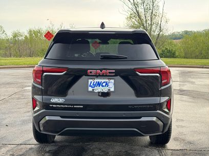 Used 2025 GMC Terrain Elevation