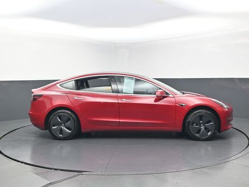 Used 2018 Tesla Model 3 Long Range RWD image 5