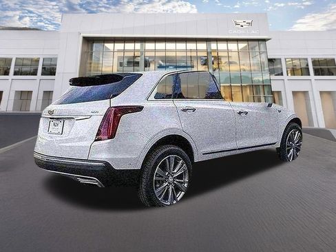 Used 2026 Cadillac XT5 Premium Luxury w/ Driver Assist Package AWD/4WD image 4