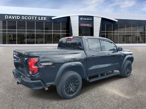 Used 2023 Chevrolet Colorado Trail Boss AWD/4WD image 4