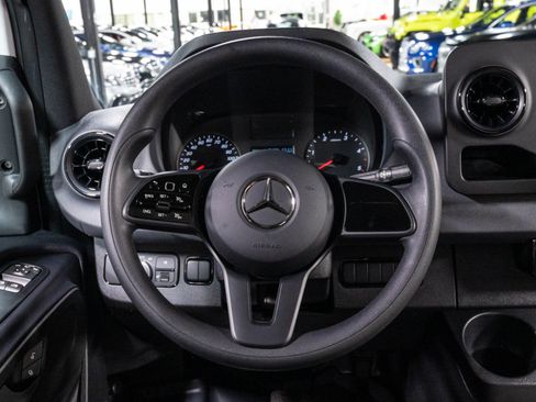 Used 2021 Mercedes-Benz Sprinter 2500 w/ Driver Convenience Package image 12