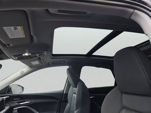 New 2025 Audi Q5 Premium Plus image 8