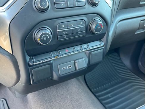 Used 2020 Chevrolet Silverado 1500 LT image 22