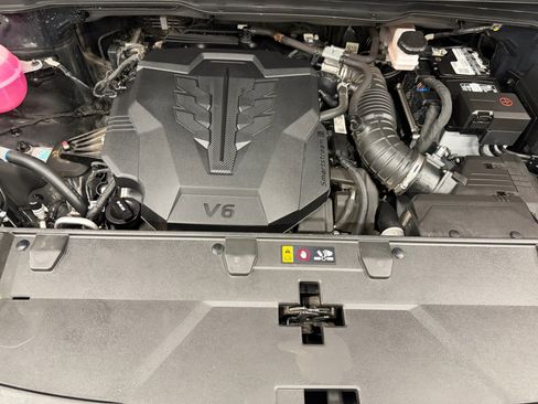 Used 2023 Kia Carnival LX FWD image 29