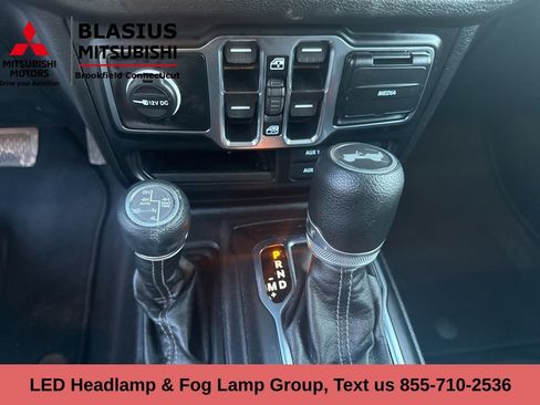 Used 2024 Jeep Wrangler Unlimited w/ Convenience Group image 16