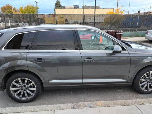 Used 2018 Audi Q7 3.0T Prestige image 4