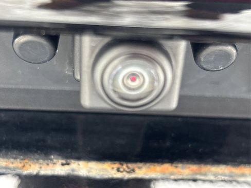 Used 2023 Nissan Rogue SV w/ SV Premium Package image 16