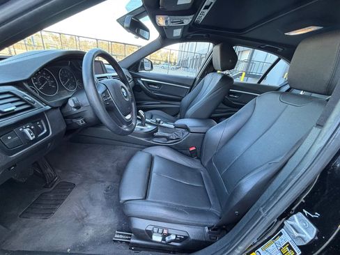Used 2018 BMW 330i xDrive Sedan w/ Convenience Package image 15