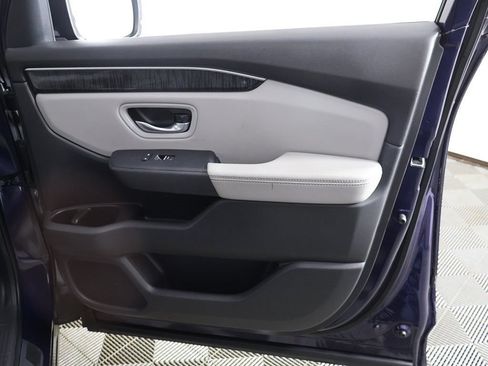 Used 2023 Honda Pilot Elite image 29