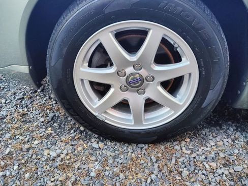 Used 2008 Volvo V70 image 4