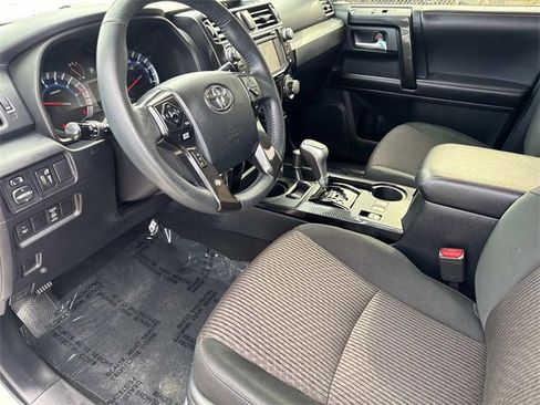 Used 2018 Toyota 4Runner TRD Off-Road w/ TRD Performance Package image 20