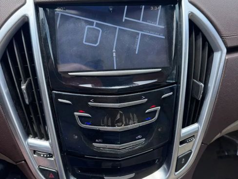 Used 2015 Cadillac SRX Luxury w/ Driver Awareness Package FWD image 17