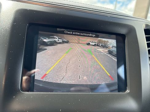 Used 2020 Jeep Cherokee Latitude Plus FWD image 22