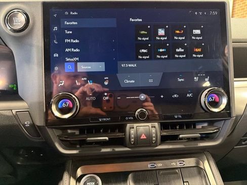 Used 2024 Lexus GX 550 AWD/4WD image 18