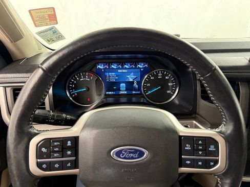 Used 2022 Ford Expedition XLT RWD image 12