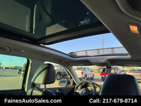 Used 2017 Volkswagen Tiguan SEL image 72