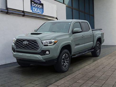 Used 2023 Toyota Tacoma TRD Sport image 7