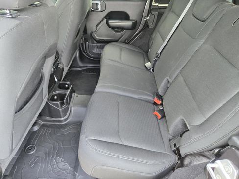 Used 2020 Jeep Wrangler Unlimited Sport AWD/4WD image 9