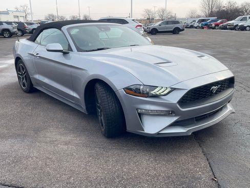 Used 2022 Ford Mustang Premium image 9