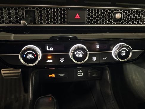 Used 2023 Honda Civic Sport image 18