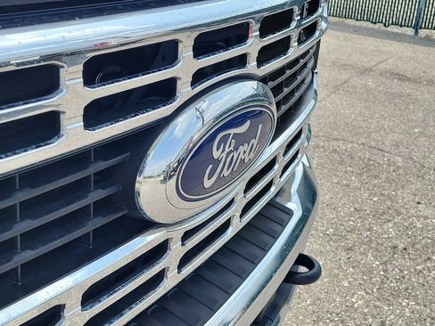 Used 2025 Ford F250 XLT AWD/4WD image 7